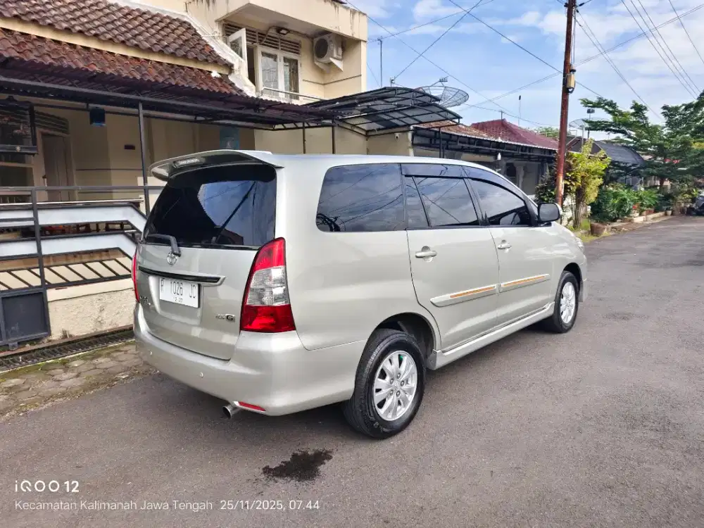 Innova 2.5 G disel matic 2kd 2012