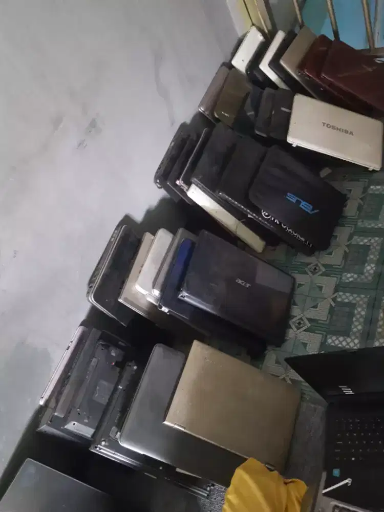 Laptop mati saebagian ada yg nyala berbagai merk