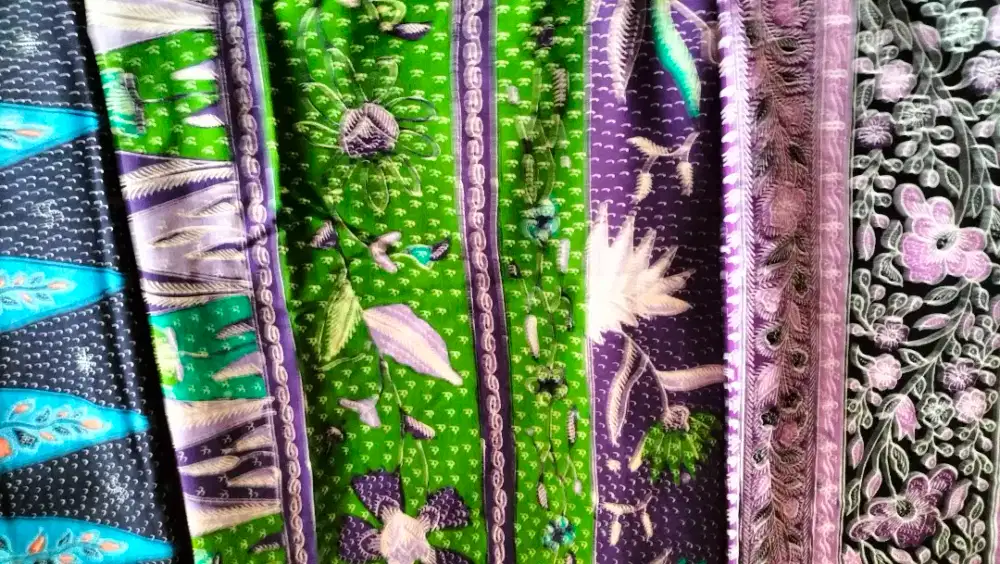 Sarung batik Pekalongan