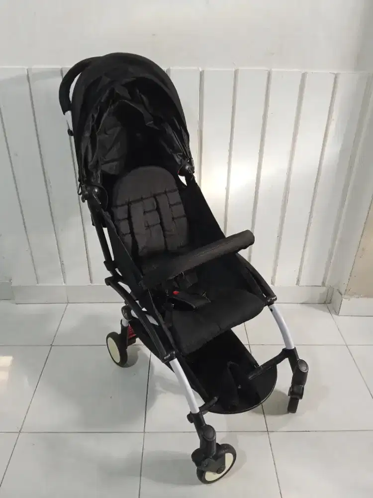 Stroller eclaire like a yoyo