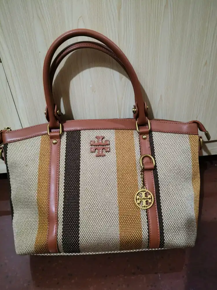 Tas toryburch bahan kanvas