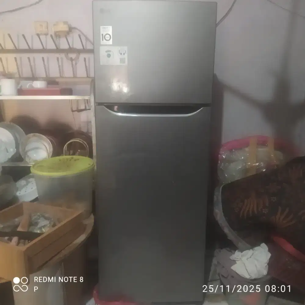 KULKAS LG 2 PINTU GN-B222SQIB
