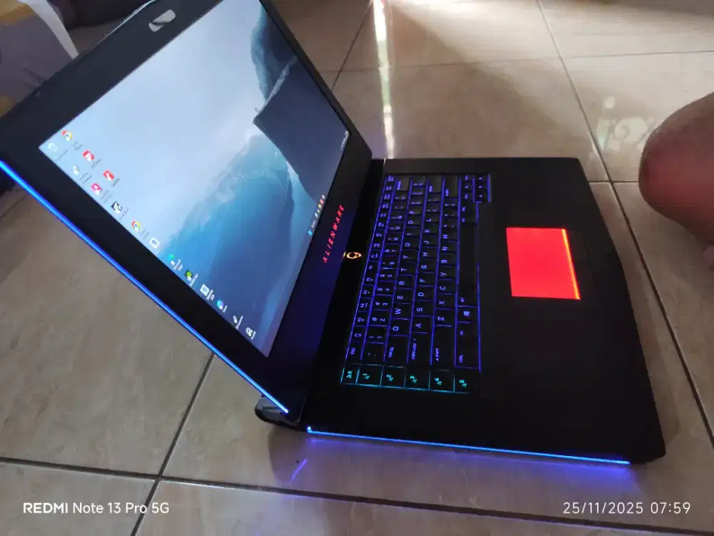 Dijual Cepat ALIENWARE 15 R3 hardware 100% berfungsi