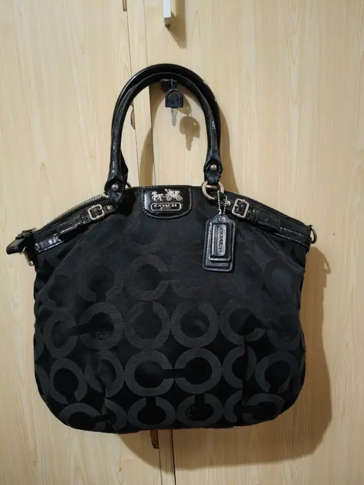 Tas coach auth dan no minus