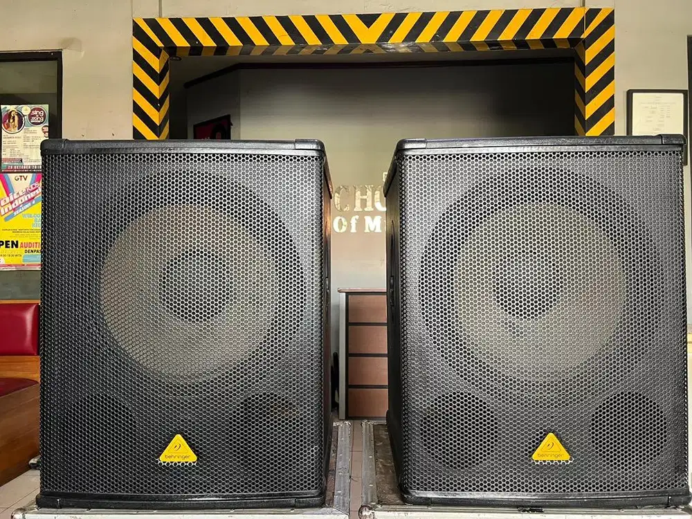 behringer eurolive b1800d pro subwoofer 18 inch b 1800d pro 1800 d