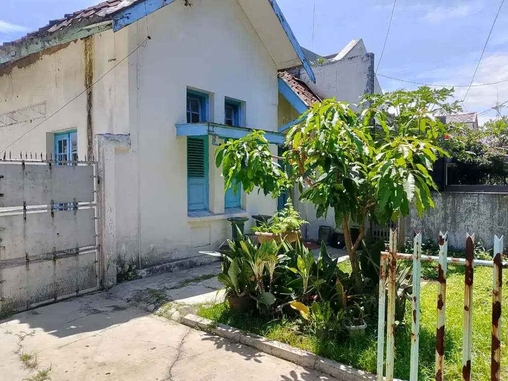 Rumah Luas Hitung Tanah SHM Area Sayap Riau dkt Supratman