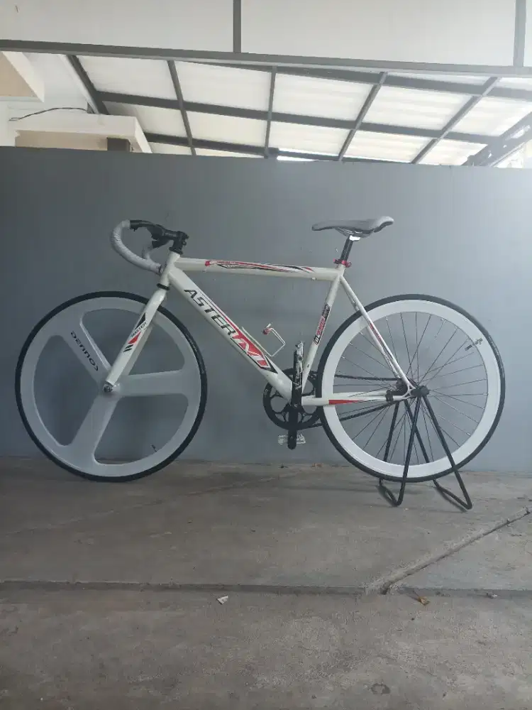 Sepeda fixie torpedo antik velg dennos 3 spoke