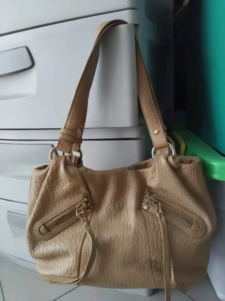 Tas branded aigner dan coach