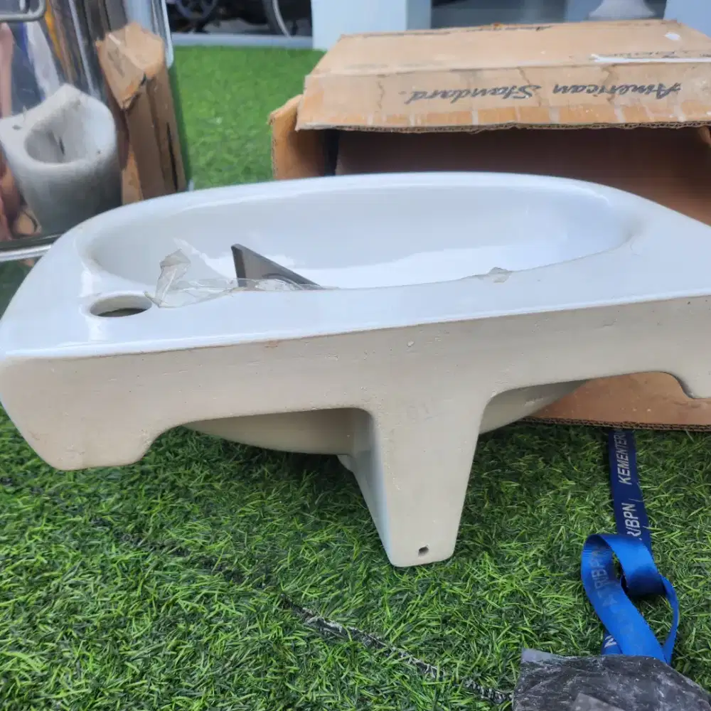 Wastafel American Standard type studio lava