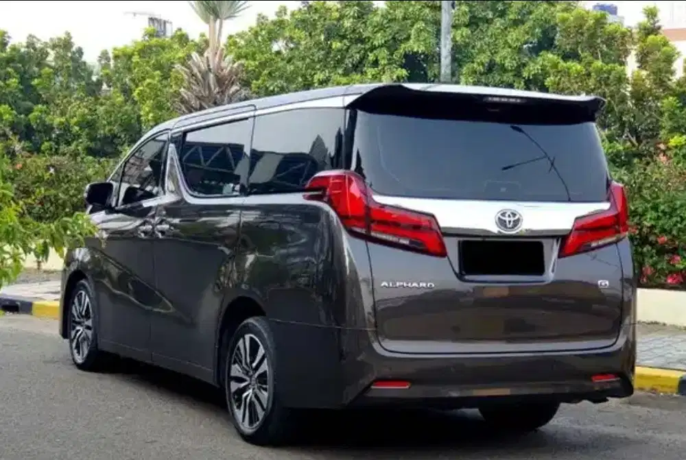 Toyota Alphard 2021 Km 23rb an record tgn pertama