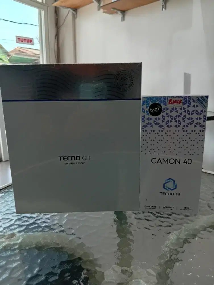 2JTA'AN TECNO CAMON 40,RAM 8GB ROM 256GB, FREE GIFT BOX TANPA DIUNDI