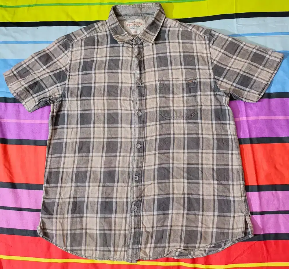 Kemeja keren branded Watchout size L