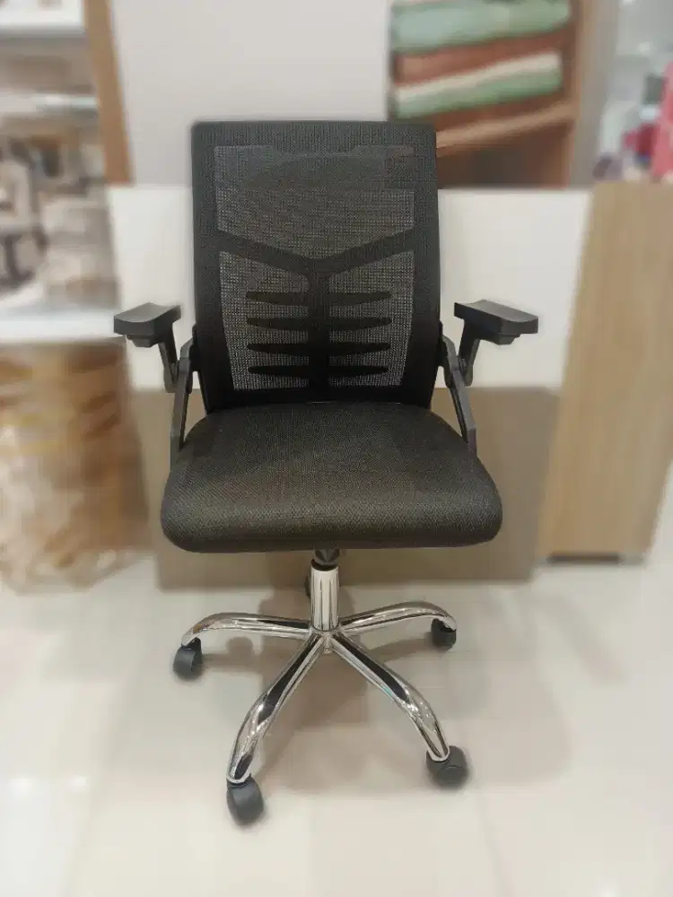 Kursi kantor york hitam