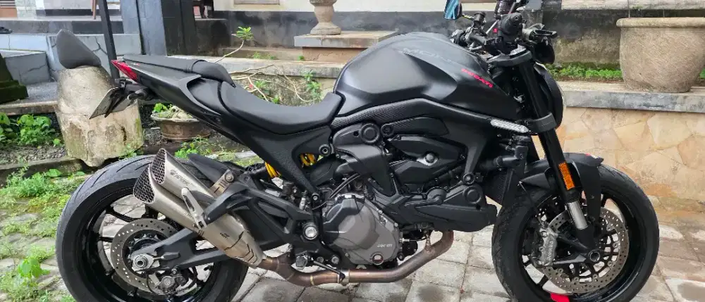 ducati monster 937 FP