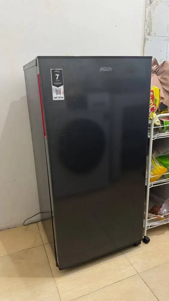 Kulkas Second AQUA AQR-D1811