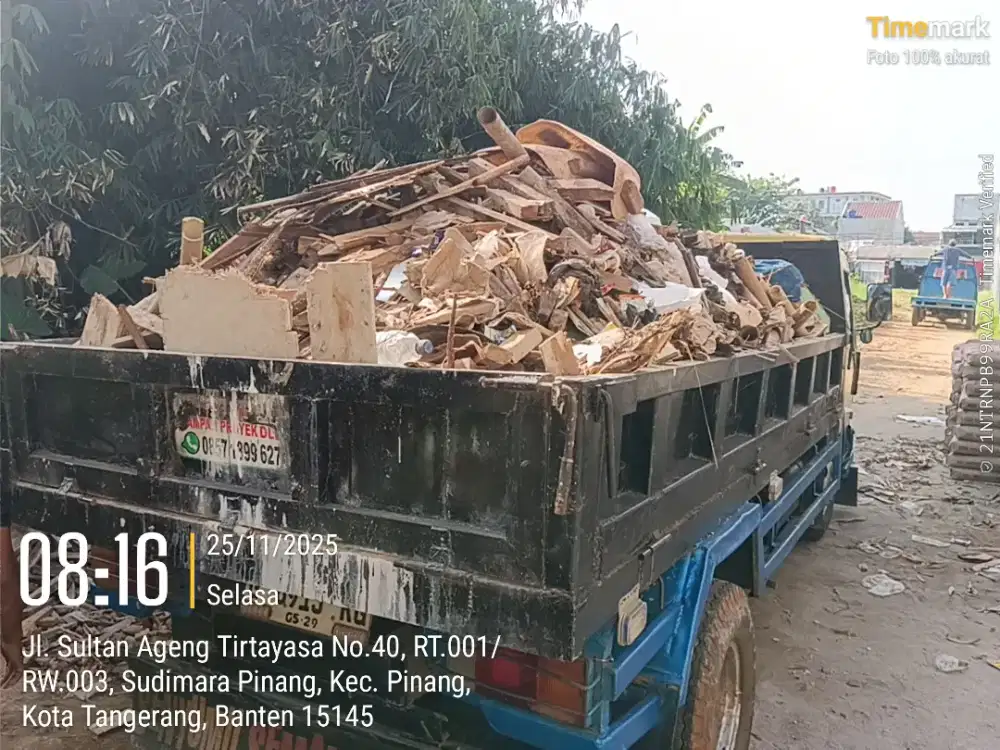 Jasa angkut puing dan sampah