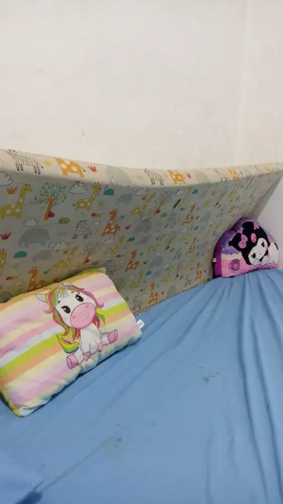 Pelindung dinding bayi kirana