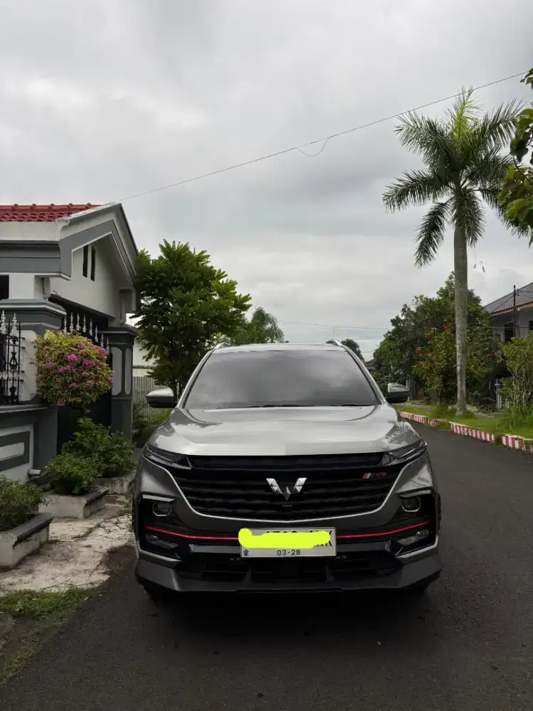 Wuling Almaz RS 7 seater