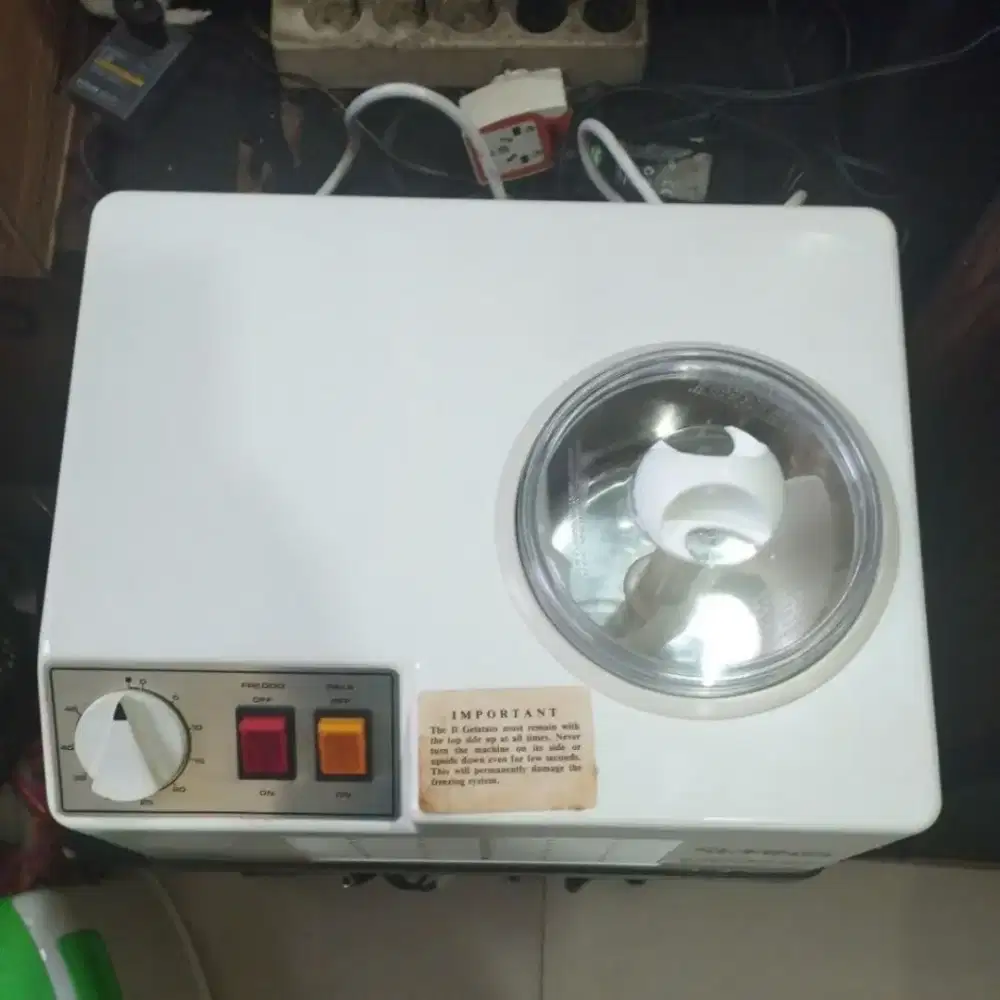 Mesin pembuat ice cream Simac il gelato 800 original made in Italy