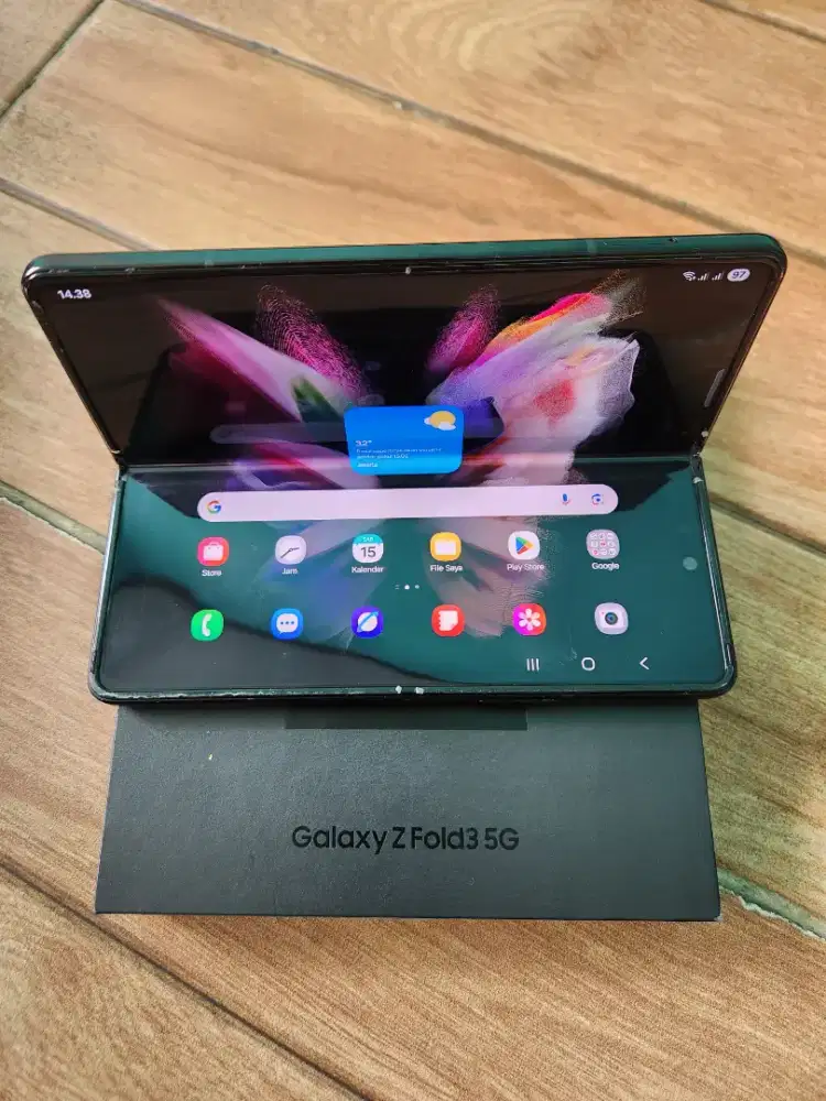 Z fold 3 5G 12/256 ex singapore ( bea cukai ) al operator fullset