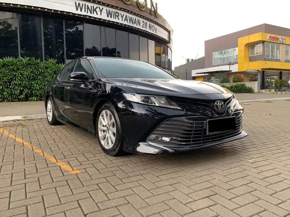 TOYOTA CAMRY 2.5 V AT 2021