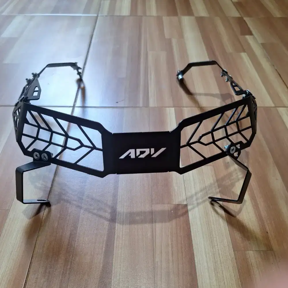 Cover lampu depan adv 160