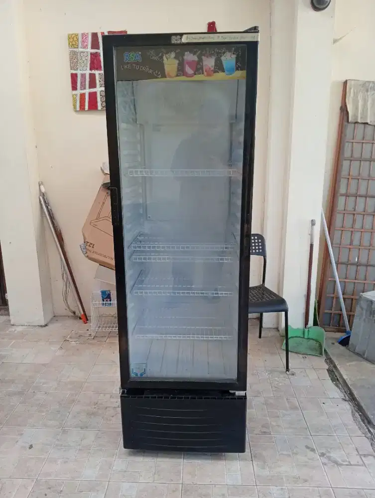 Showcase 1 pintu merk RSA 290 liter