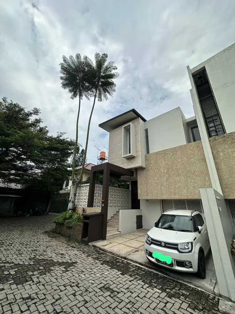 Jual Rumah Pondok Labu Cilandak Townhouse dekat mall One Belpark