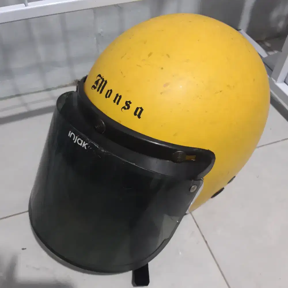 Helm bogo Monsa