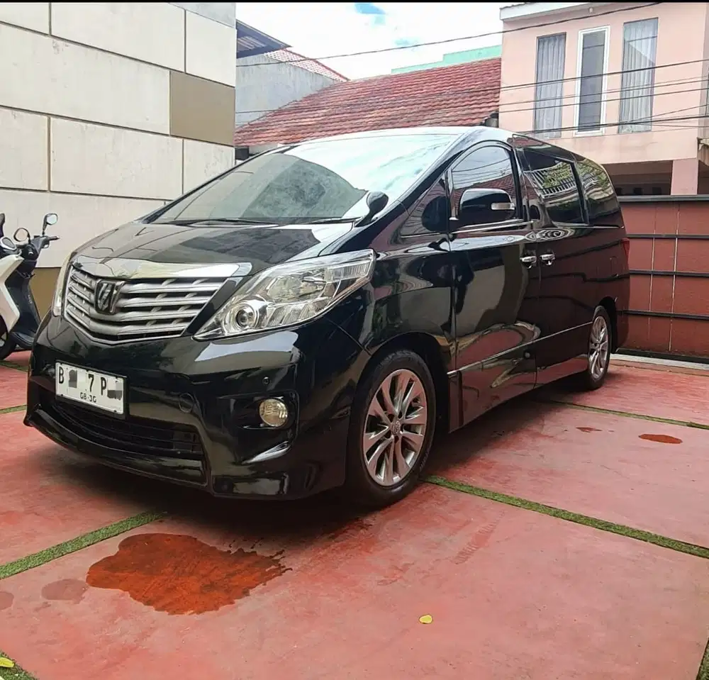 Toyota Alphard 2010 Bensin