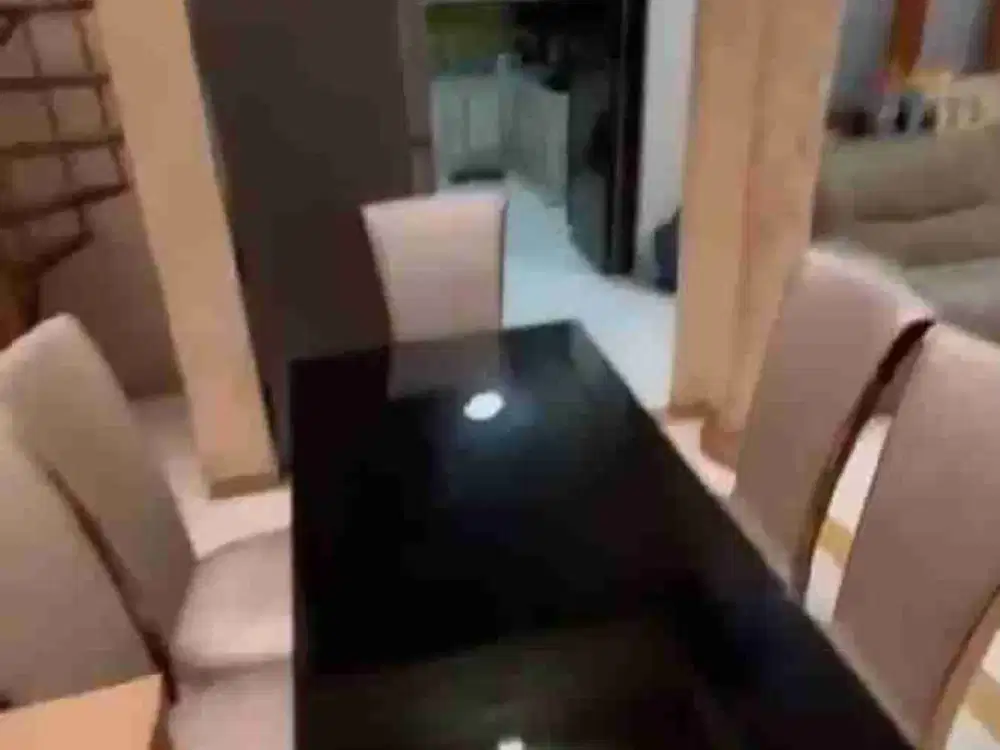 Dijual rumah 2 lantai mewah dan terawat di bandung