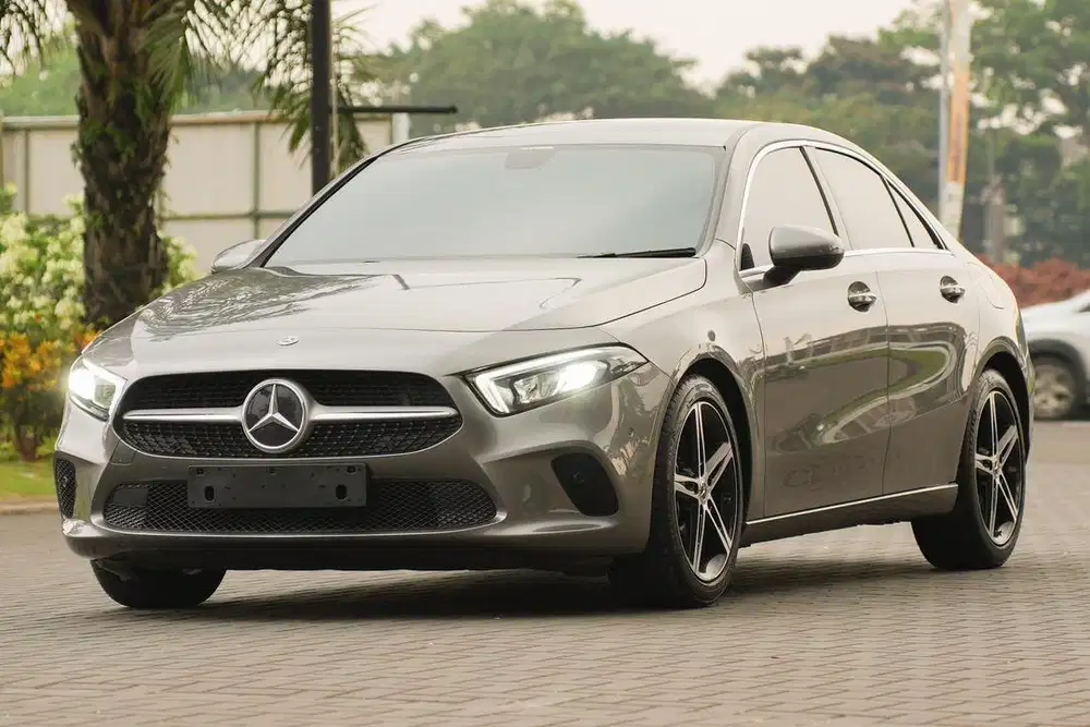 (DP 42jt) Mercedes Benz A200 1.3 Progressive Line Sedan 2021