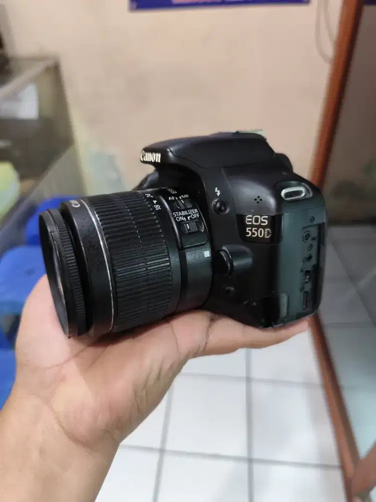 Canon Eos 550D lensa kit 18-55mm