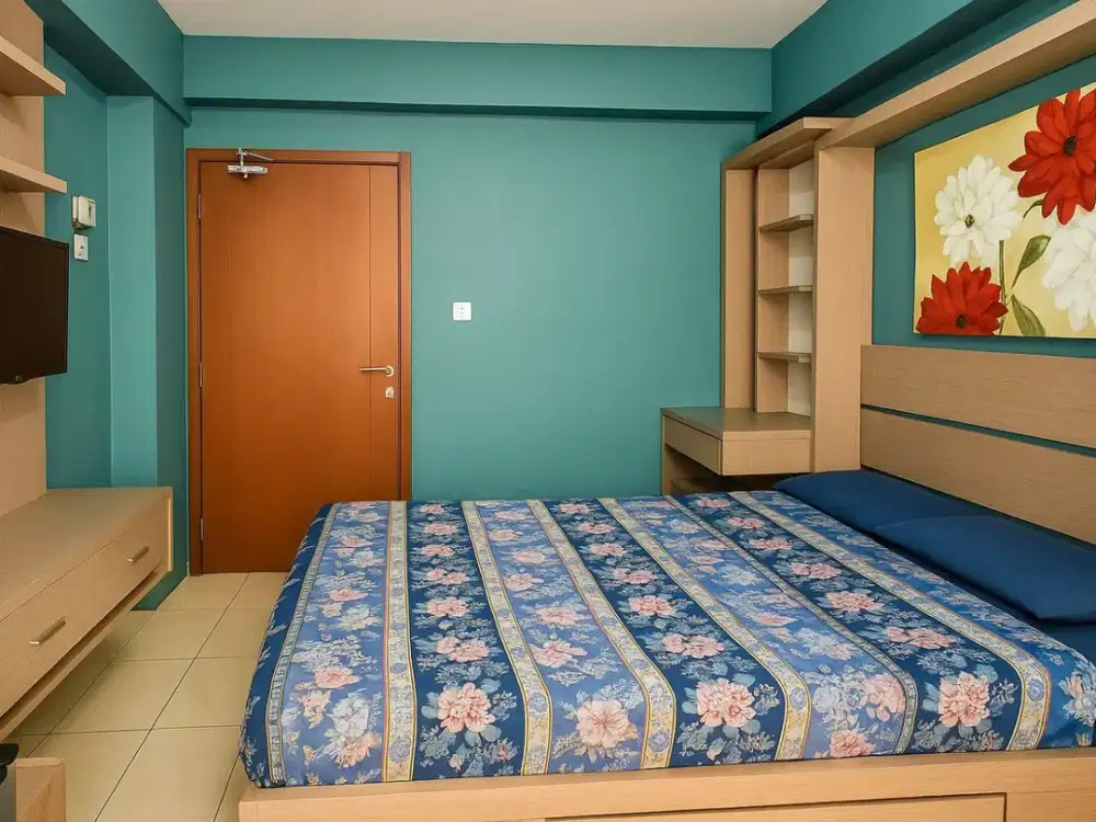 FREE IPL Seumur Hidup Apartemen Green Lake View Studio Furnish