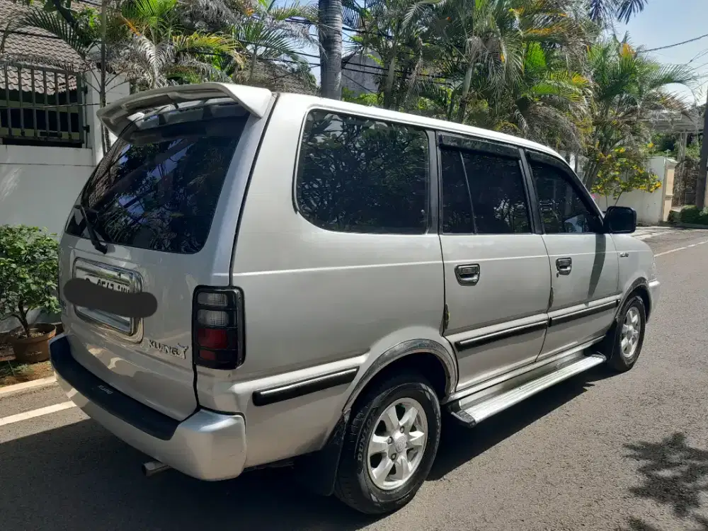 Toyota kijang lgx 2000 MT 1.8cc bensin