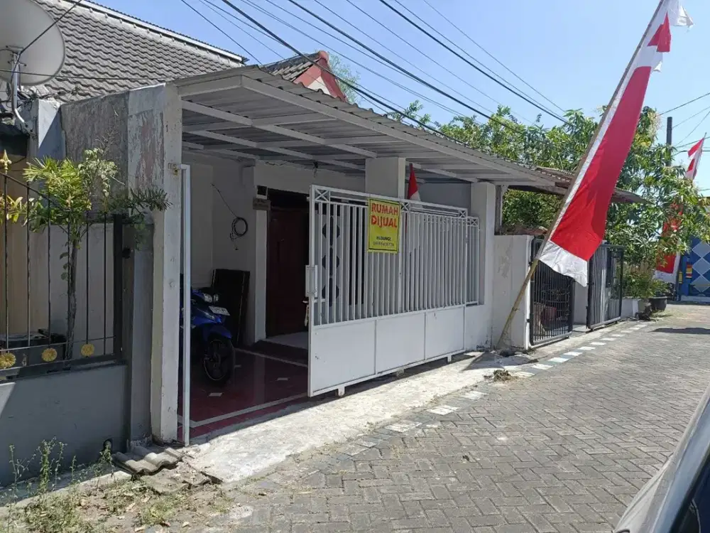 Dijual rumah lok. Strategis dkt bundaran Waru di Taman Pondok Legi Sda