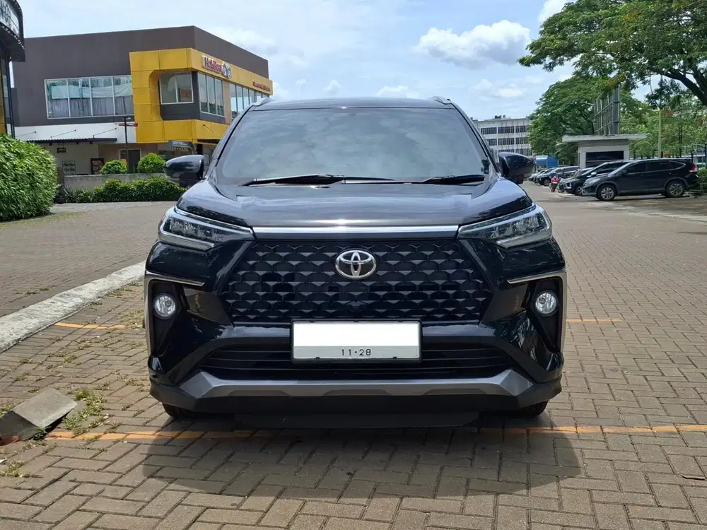 Toyota Avanza Veloz Q AT 2023 Hitam