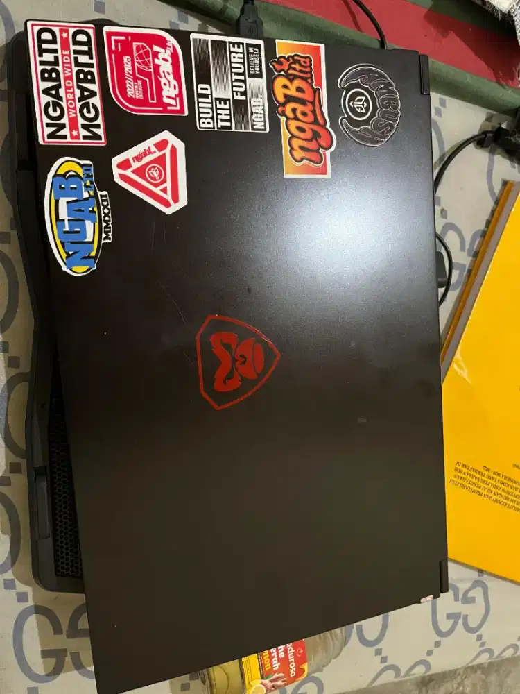 Jual Laptop Axioo pongo 725