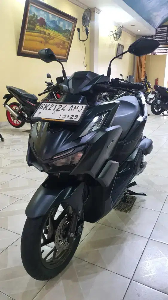 New Vario 160 CBS ISS 2024 Mentah Habis-Odomtr 11.000 KM-plaza motor