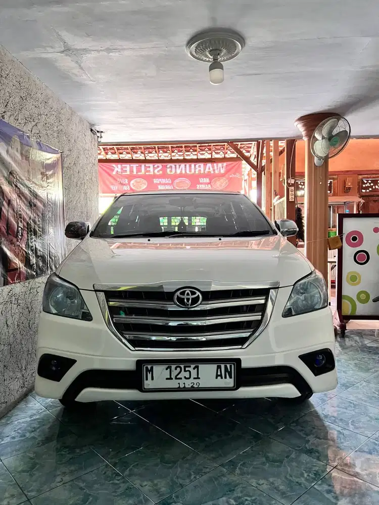 Innova Diesel 2.5 M/T