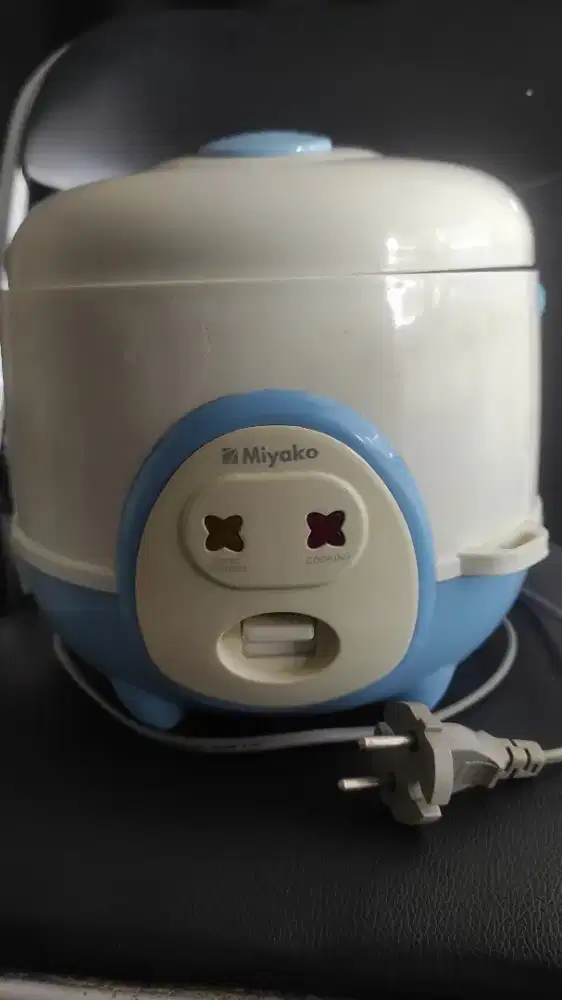 Miyako Rice Cooker 0,6 L