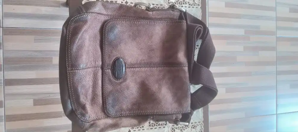 TAS SELEMPANG FOSSIL