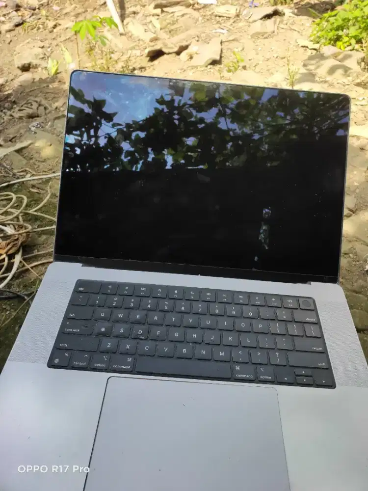 Macbook pro 2021 16 inc 16/512