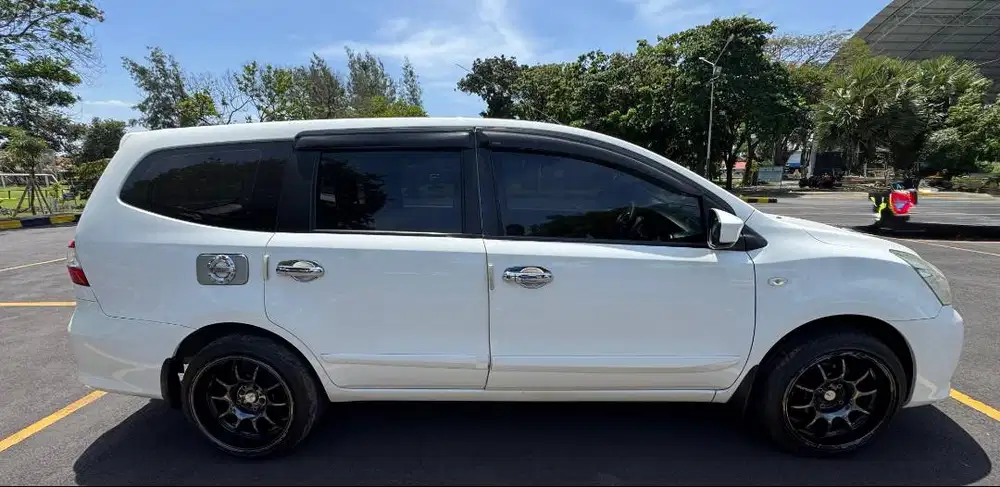 Grand Livina XV 2014