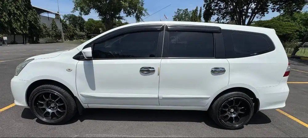 Grand Livina XV 2014