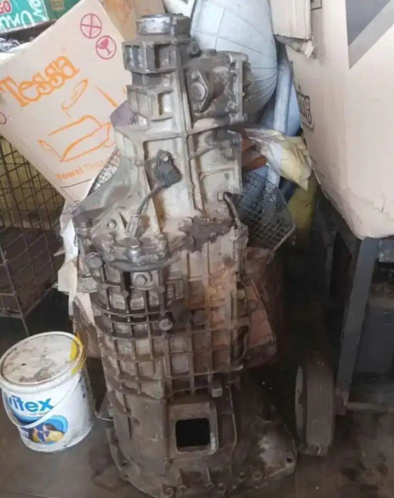 Gearbox + jeroan2 Ford Ranger 4x2 MT 2008