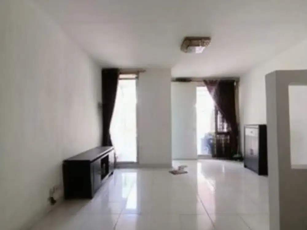 JUAL CEPAT Rumah SHM siap huni Kompleks Istana Regency Sudirman, Kota Bandung