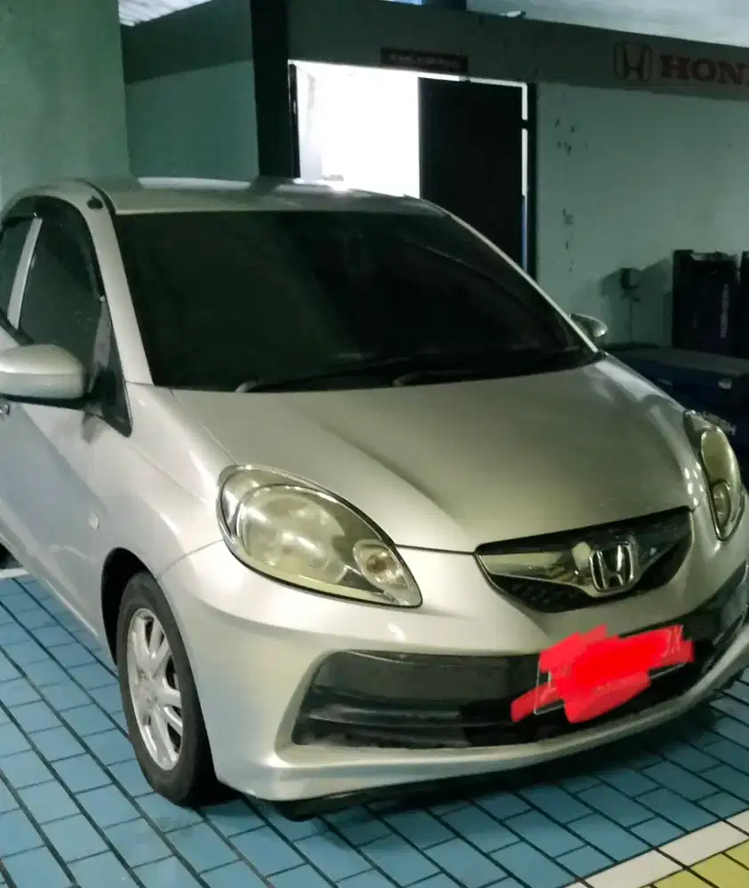 Rental mobil brio