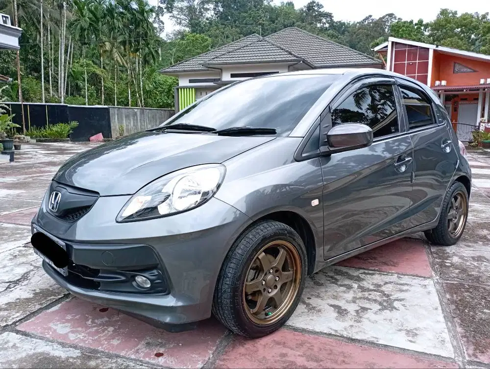 DIJUAL! Honda Brio Satya Manual 2014.