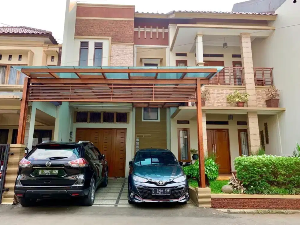 RUMAH MEWAH DIJUAL DI PEJATEN DALAM CLUSTER BEBAS BANJIR FURNISHED